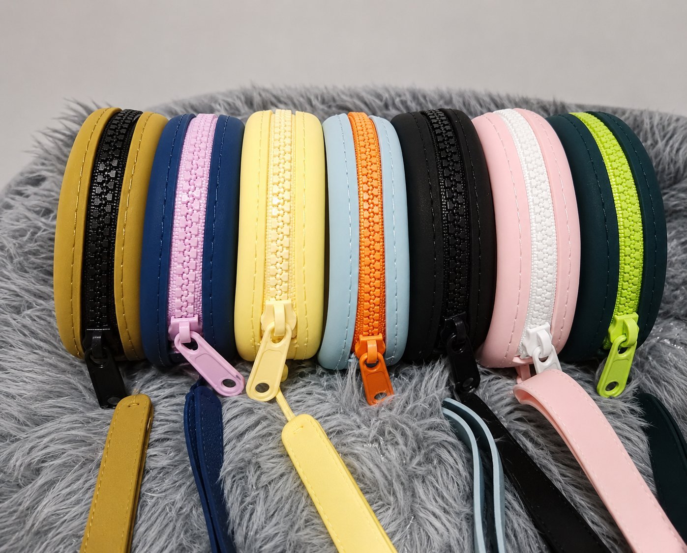 Calise's Roundie Silicone Coin Purse